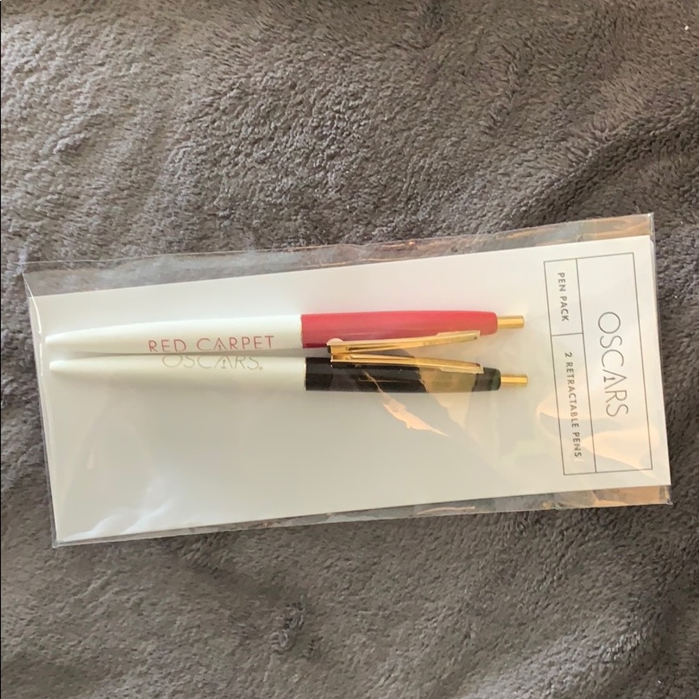 Set of two retractable pens 2019 Oscar themed